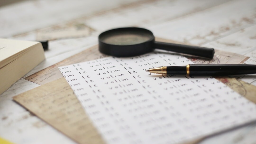 clues and evidence on table